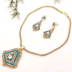 Necklace Set